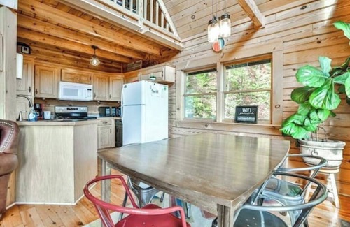 Clayton Cabin | Secluded A-Frame Cabin-Hot Tub-Views-3 mi to town!