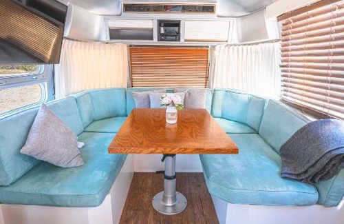 Fredericksburg Other | Secluded Airstream with Hot Tub, Wifi, BBQ, AC