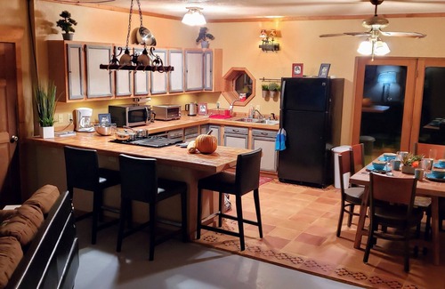 Sequatchie House | Secluded, amazing artesian home in beautiful Coppingers Cove - outdoor paradise
