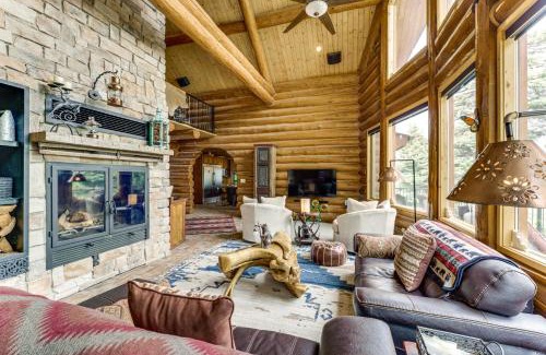 Angel Fire House | Secluded Angel Fire Retreat Deck and Stunning View!