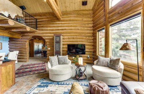 Angel Fire House | Secluded Angel Fire Retreat Deck and Stunning View!