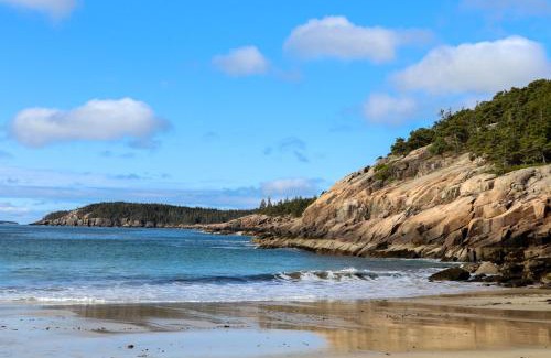 Lamoine House | Secluded Bungalow Near Acadia and Bar Harbor -Private, Pet Friendly, BBQ Grill, Huge Yard