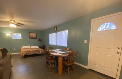 Ocklawaha Cabin | Secluded Cabin #2 in the Woods Close to Everything