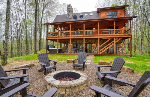 Logan Cabin | Secluded Cabin in Beautiful Hocking Hills
