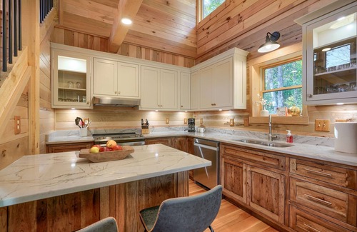 Logan Cabin | Secluded Cabin in Beutiful Hocking Hills