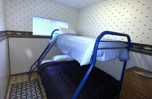 Eatonville Cabin | Secluded cabin on Ohop Lake near Mt. Rainier. Pet Friendly!