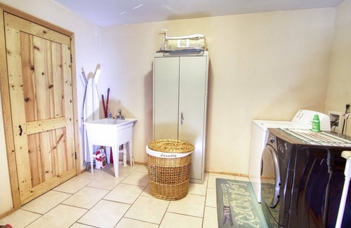 Cosby Cabin | Secluded Cabin w/HOT TUB, Woodburning Stove, VIEW on PRIVATE 2 acres