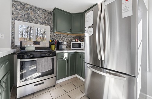 Dingmans Ferry House | Secluded Cabin with Hot Tub and 10 Acres of Woods