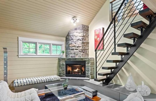 Crescent Hill House | Secluded Cabin | Walkable Neighborhood | Serene