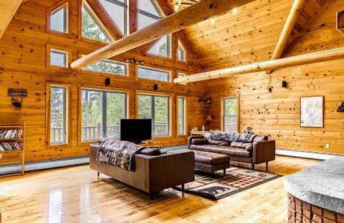 Greenville House | Secluded Cabin with Fireplace and Games in Lily Bay Township, Maine