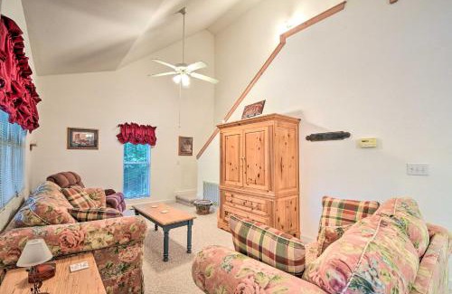 Hayesville House | Secluded Cabin with Porch - 7 Miles to Lake Chatuge!