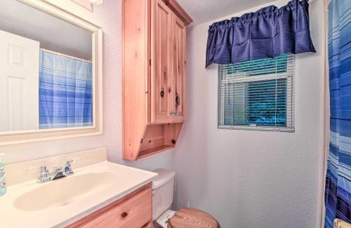 Hayesville House | Secluded Cabin with Porch - 7 Miles to Lake Chatuge!
