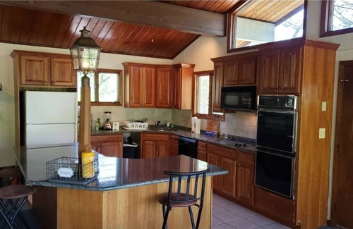 Finesville House | Secluded Chalet Waterfront Pohatcong 1 hr to NYC