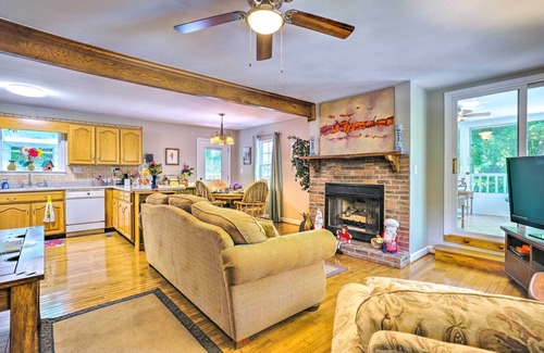 Chattanooga House | Secluded Chattanooga Getaway w/Deck + Yard!