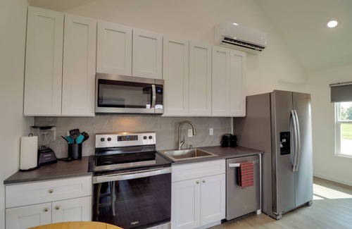 Compton Cabin | Secluded Compton Home: Natural Views & WFH Station