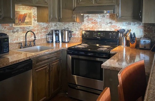 Sevierville Condo | Secluded Corner Unit with Wrap Around Decks for Stunning Views