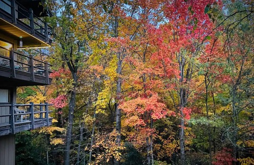 Sevierville Condo | Secluded Corner Unit with Wrap Around Decks for Stunning Views