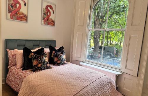 East Walworth Apartment | Secluded & Cosy Private 1 Bed Apartment Perfect for 2