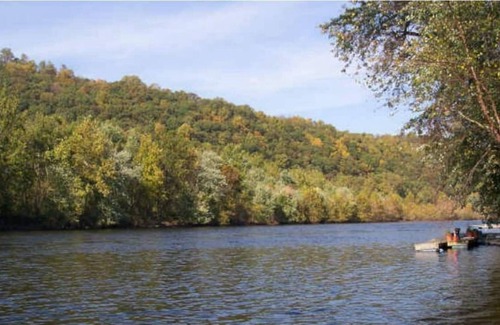 Finesville House | Secluded Cottage Waterfront Pohatcong 1 hr to NYC
