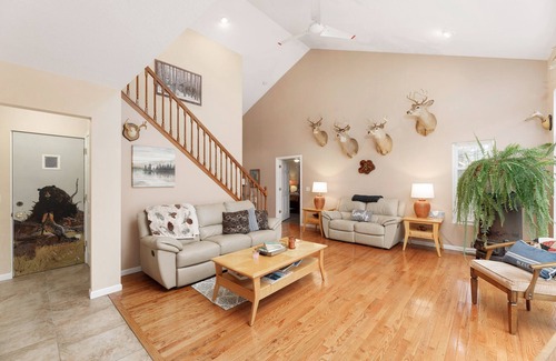 Kalkaska House | 🤍Secluded Country 4BDR Retreat: Home Away from Home