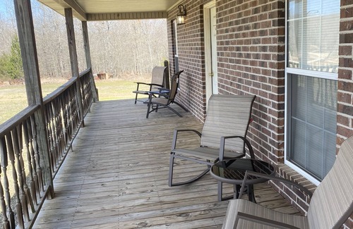 Pocahontas House | Secluded Country Home