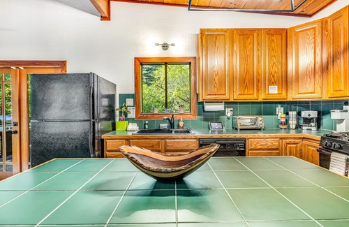 Cazadero House | Secluded, dog-friendly home with hot tub, outdoor dining, washer/dryer, & desk