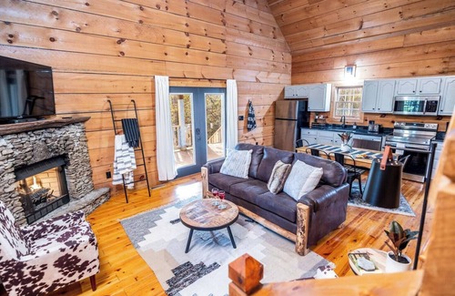 Townsend Cabin | Secluded Escape with Hot Tub, Fire Pit & Arcade