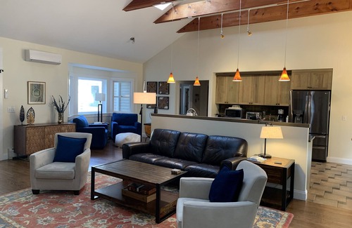 Mount Marion House | Secluded family retreat within minutes of Woodstock village