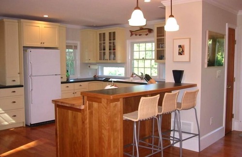Wellfleet House | SECLUDED GEM IN THE VILLAGE - 2025 Calendar now posted