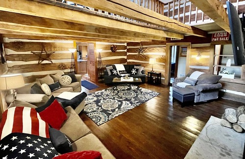 Bladensburg Cabin | SECLUDED HISTORIC CABIN W/HOT TUB, FISHING, HIKING & MUCH MORE