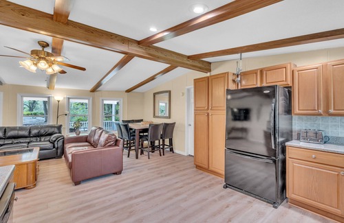 Lower Township House | Secluded Home "Behind The Vines". SLEEPS 22 on over an acre!