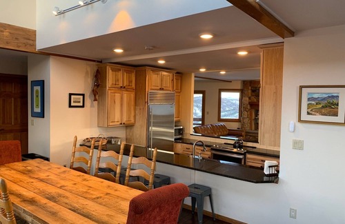 Winter Park Highlands House | Secluded home overlooking Fraser River with hot tub, 3 fireplaces, amazing views