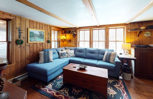 Wardsboro House | Secluded home with fast WiFi, wood stove, electric fireplace, & great location