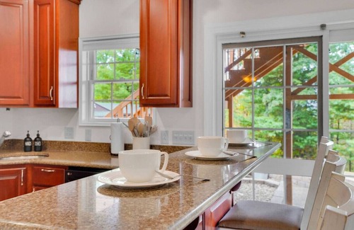 Cocolamus House | Secluded House | Hot Tub and Pool | Espresso Bar