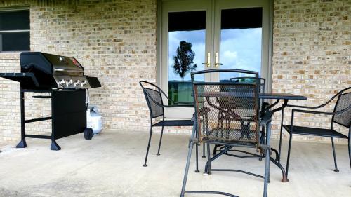 Pikeville House | Secluded house on 60 acres close to Fall Creek Falls