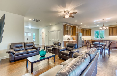 Bandon House | Secluded house with all the comforts of home - next to the safari game park