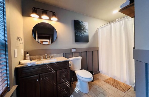 Rowland House | Secluded Huggy Bear Lodge Near Woodloch Spa