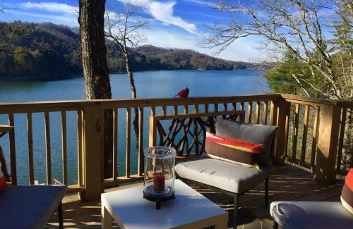 Cullowhee House | Secluded Lake Glenville Compound Prime Lake View 3 bedrooms