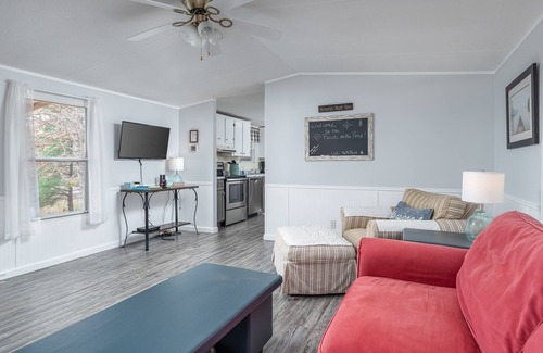 Pikeville House | Secluded Lakefront Retreat: Fishing/Kayak/Paddleboard/Pets are Welcome