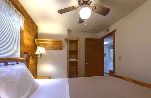 Warrens House | Secluded Luxury at Wisconsin! Perfect for Spending Quality Time with The Family
