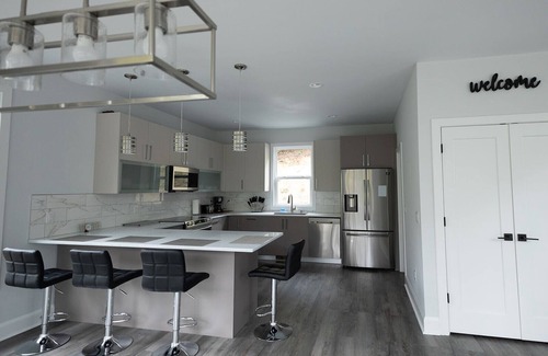 Skyland House | Secluded Luxury Mountain Retreat House .