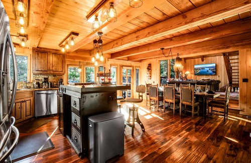 Blue Jay Ski Chalet | Secluded Luxury Chalet - Bespoke Finishes, Hot Tub, Decks, Firepits, and Grill