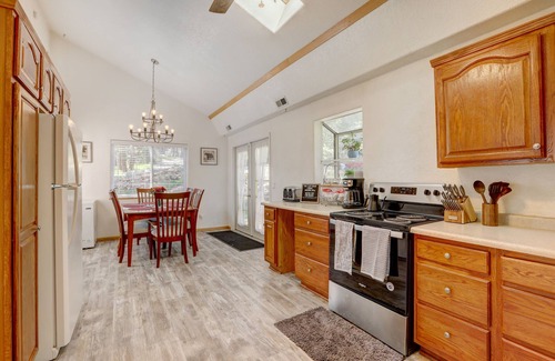 Coal Creek Canyon House | ⛰️Secluded Modern Mountain Lodge w/Mtn Views/Game Room🕹️/Deck