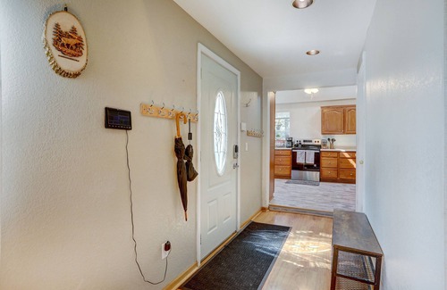 Coal Creek Canyon House | ⛰️Secluded Modern Mountain Lodge w/Mtn Views/Game Room🕹️/Deck