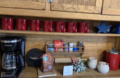 Arrowhead Villas Cabin | Secluded Mountain Getaway -Newly Renovated Lake View Cabin