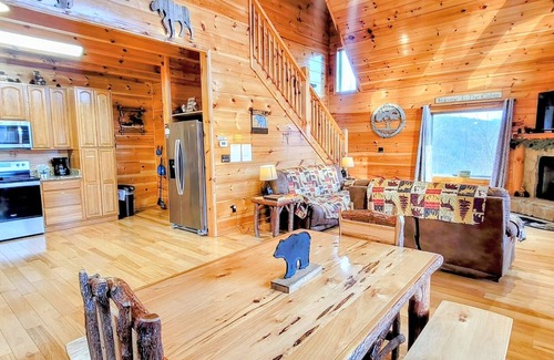 Gatlinburg - Pigeon Forge Cabin | Secluded Mountain Cabin w/beautiful views, LED Hot Tub, King Suite, Grill Area
