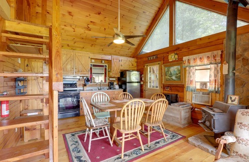 Warne Cabin | Secluded Mountain Cabin w/Decks + Gazebo!