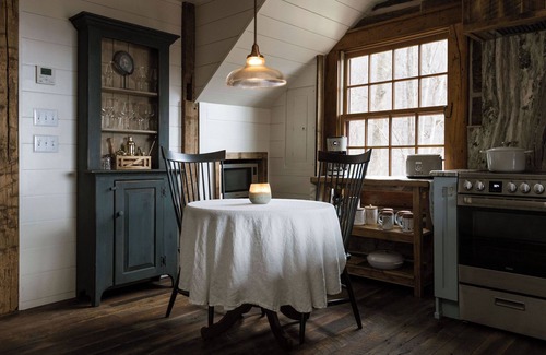Hot Springs Cabin | Secluded Nature Retreat: Views, 5 Miles Pvt. Hiking Trails, Waterfall & Tree Net