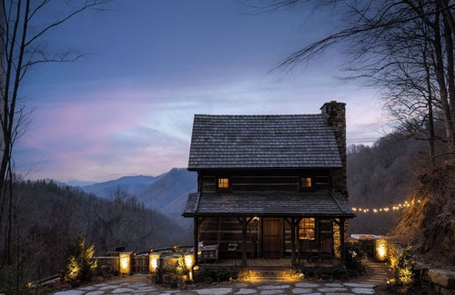Hot Springs Cabin | Secluded Nature Retreat: Views, 5 Miles Pvt. Hiking Trails, Waterfall & Tree Net