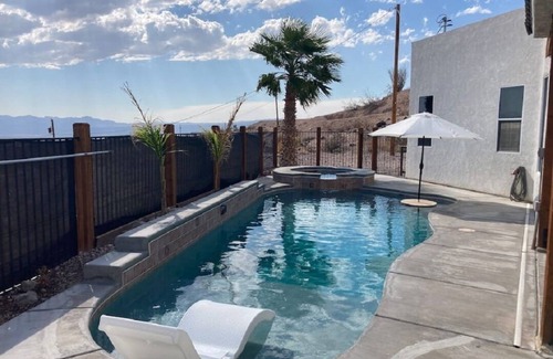 Bullhead City Villa | Secluded Oasis, heated pool and spa, RV hook-ups
